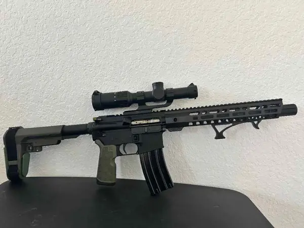 10.5 AR15 pistol