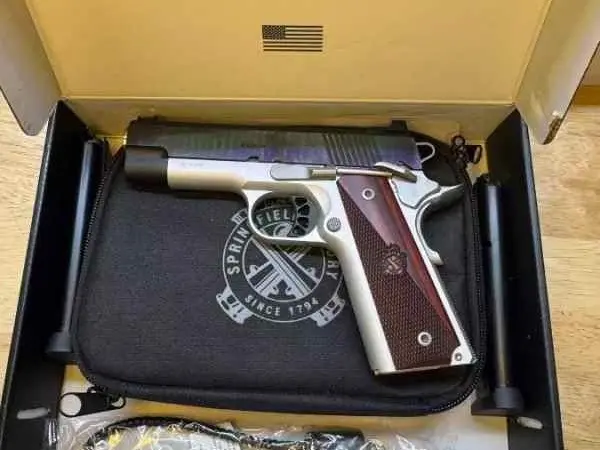 like new Springfield Roni