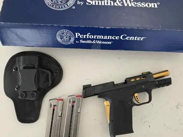 Smith & Wesson M&P9 Shield Ez Performance Center