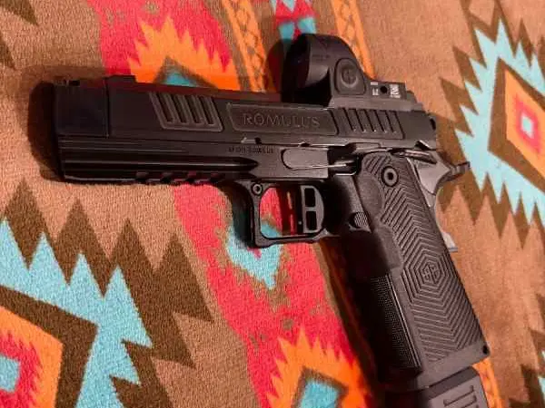 Alpha Foxtrot Romulus 9mm w/ Trijicon SRO