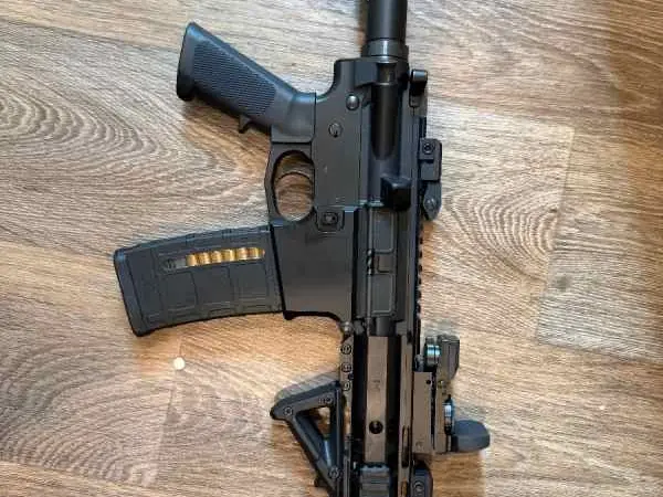 Ar pistol