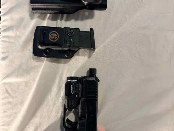 Gen 6 G19 W/ everything included