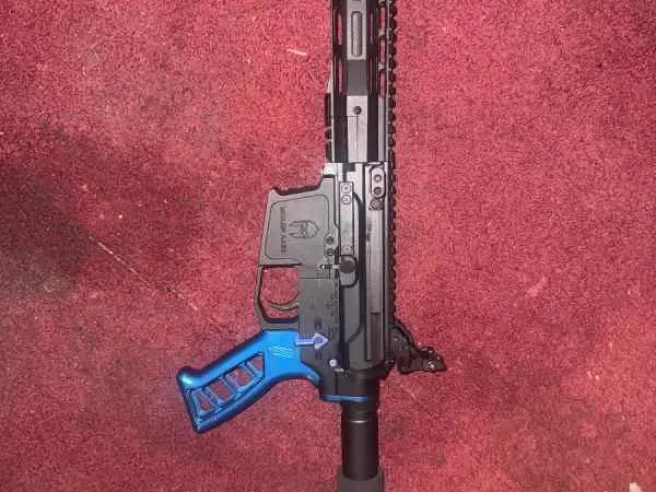 AR-40