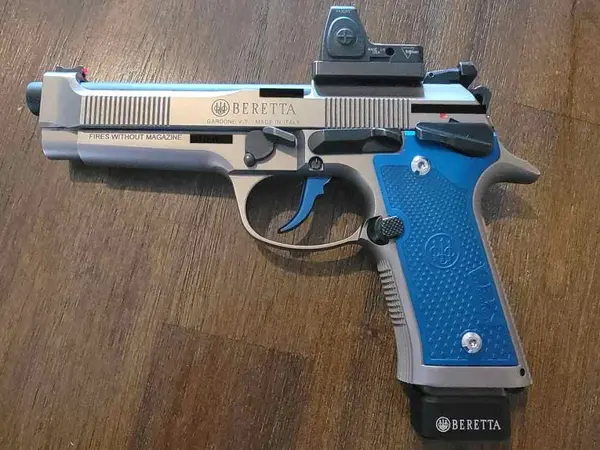 Beretta 92X Performance Defensive Trijicon RMR