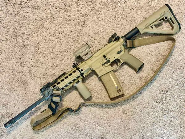 Sig 516 FDE Piston Rifle / ROMEO4XT-Pro
