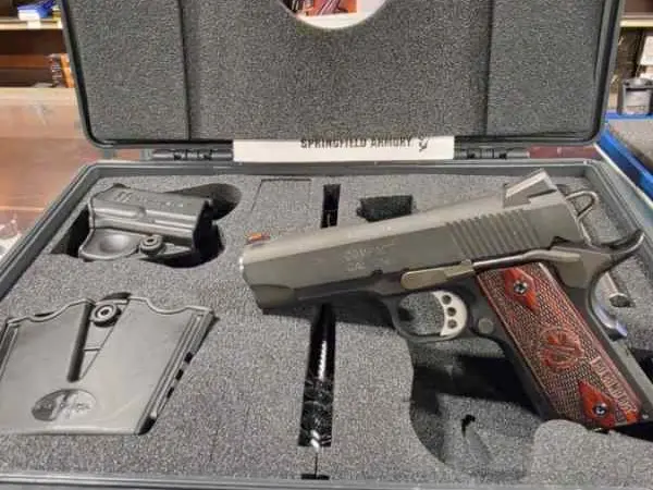 Springfield 1911 9 mm Compact