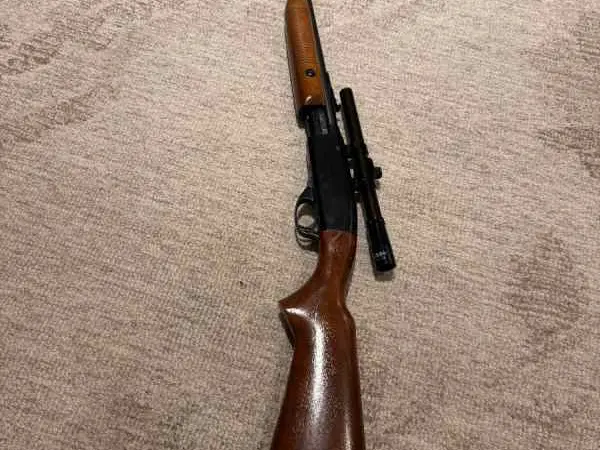 Remington Fieldmaster Model 572 .22 cal pump