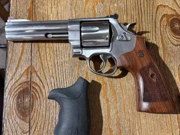 S&W 629 classic