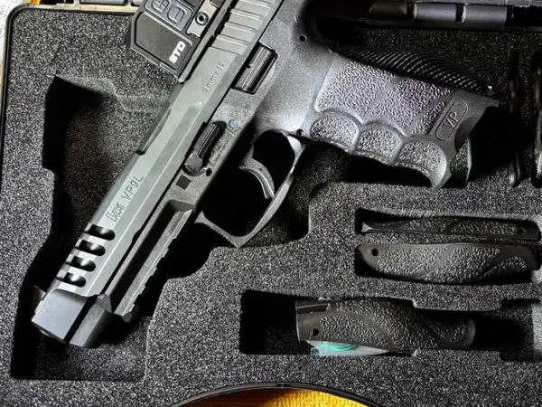 WTS/WTT HK VP9L w/ ACRO style green dot
