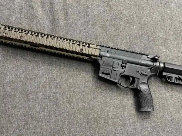 Daniel Defense M4A1, Text@Four69-five45-Oeight83