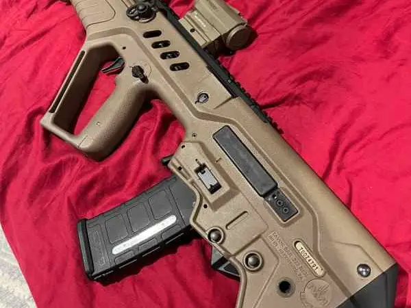 IWI Tavor SAR Bullpup FDE W/Spark rds