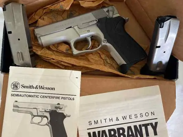 Smith & Wesson 6906 9mm New In Box Mfg 1989-1999
