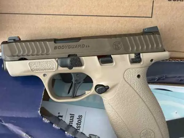 S&W Bodyguard 2.0 380 Two Tone
