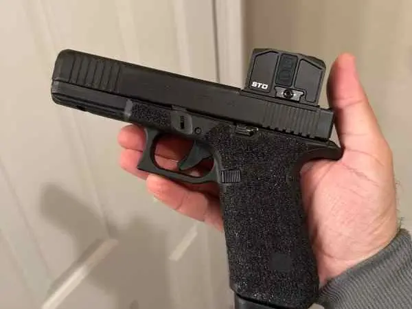 Glock 22 Gen 5 MOS with 9mm barrel and GPT