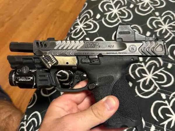 M&P 2.0 w extras
