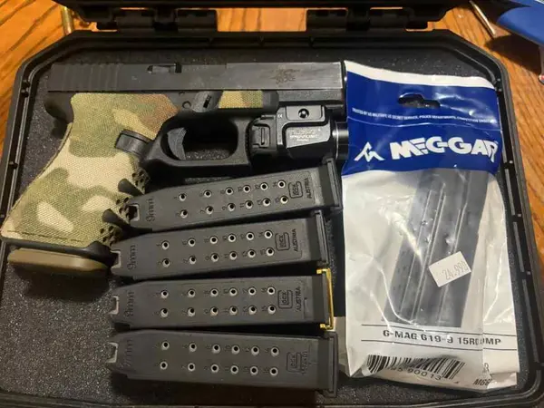 G19 gen 3 USN Mk 27 1 of a kind w upgrades/xtras