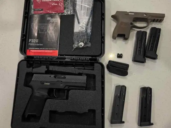 Sig Sauer P320 Compact 9mm w/extras