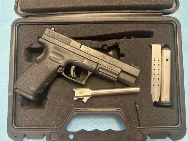 XD-40 Tactical w/ 9mm conversion barrel