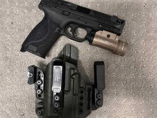 M&P2.0 Carry Comp Full Size w/TLR-1 HL,T1C Holster