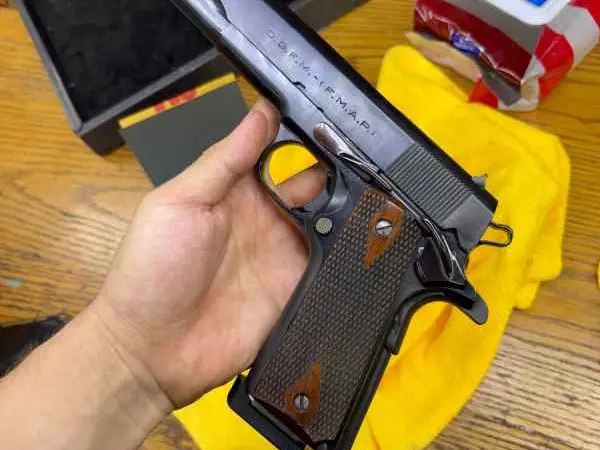 Colt 45 1947