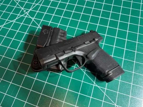 Hellcat OSP w IWB Holster & Mags - $450 WTS