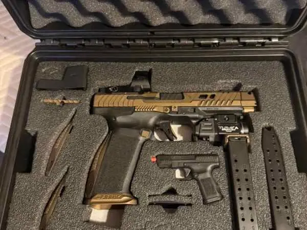 Canik TTI Combat with MECANIK MO3 red dot and TLR8