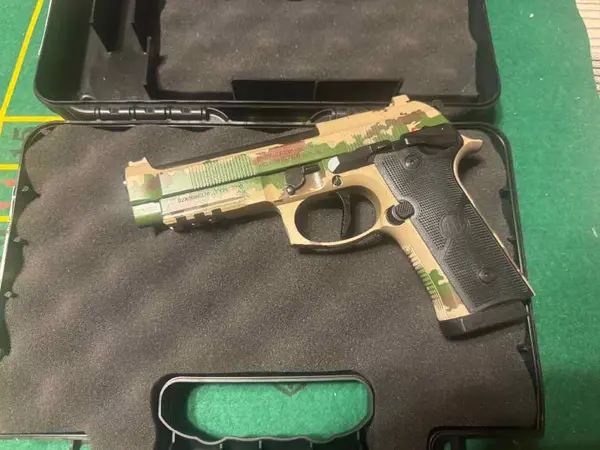 Factory Camo Beretta 92XI