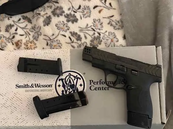 M&p shield plus carry comp