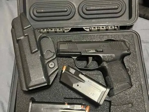 3 handguns for sale no trades cash only