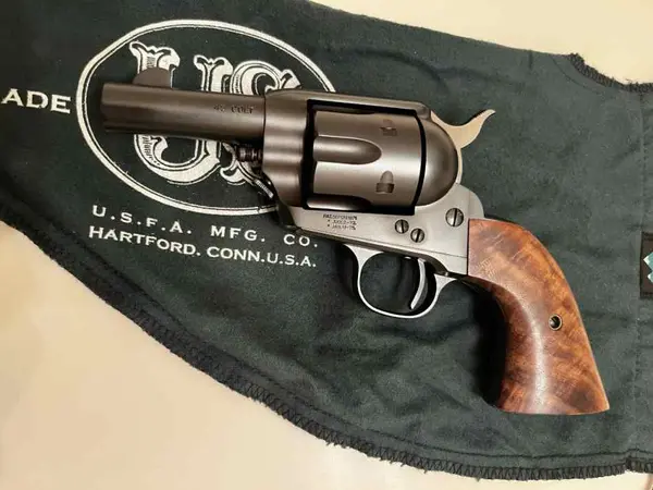 USFA SAA Rodeo Sheriff Colt 45