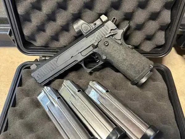 TRIARC TRI-11 9mm