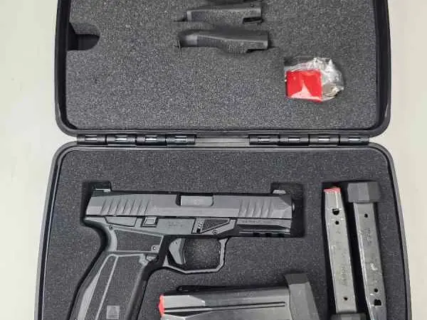 Arex Delta M w/4 mags