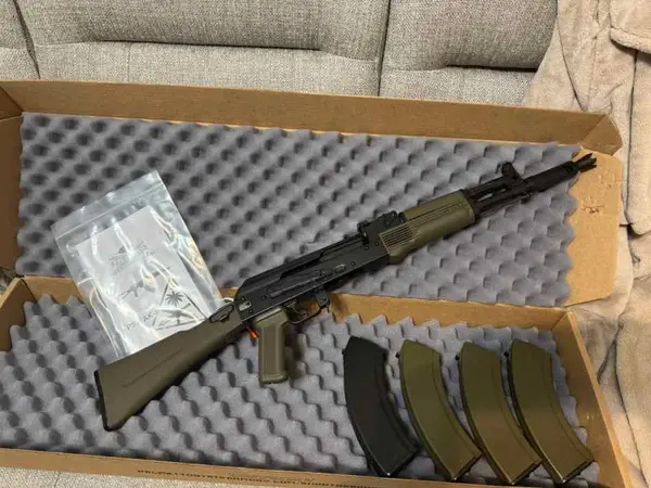 PSA 104 -AK 47 Like new in box