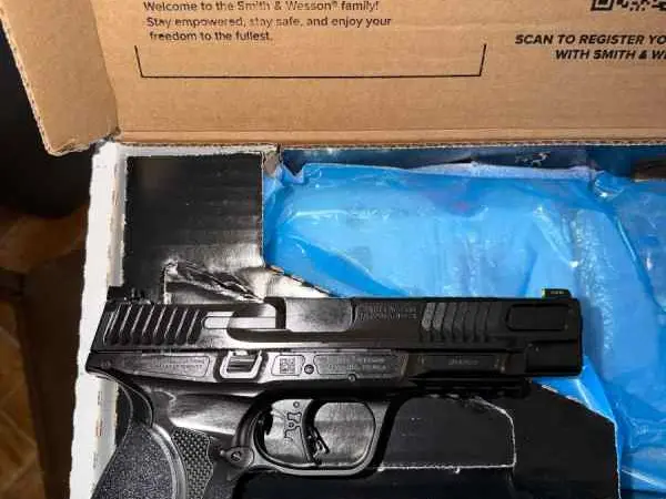 Smith and Wesson M&P 2.0 Metal HD.