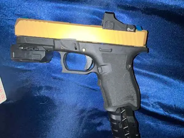 Glock 19