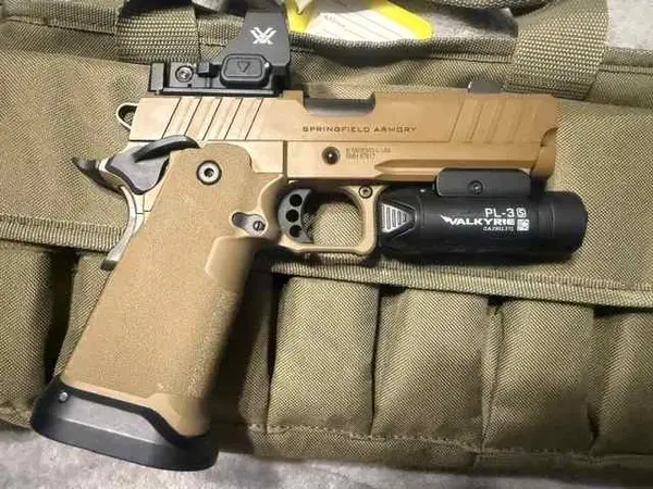 Springfield Prodigy 9mm 4.25" Comp FDE w/ extras