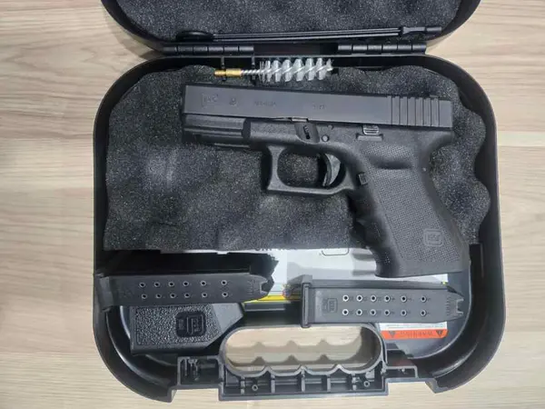 Glock 19 Larry Vickers