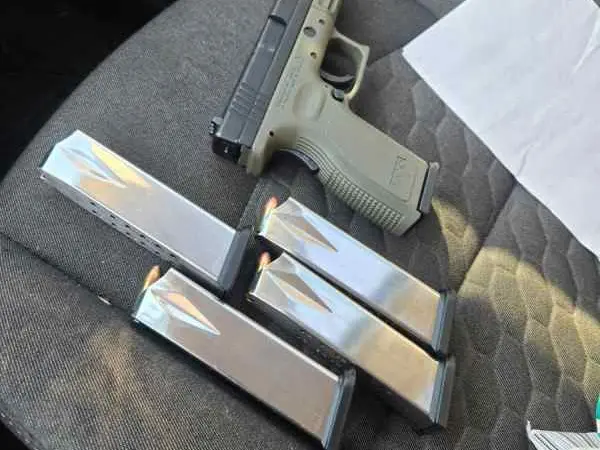 Springfield XD9mm w/5mags