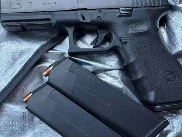 Glock 17