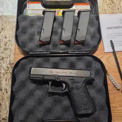 Glock 19 Gen5 FXD BPEB517 9mm w/ 3 15 rnd Mags - photo 1