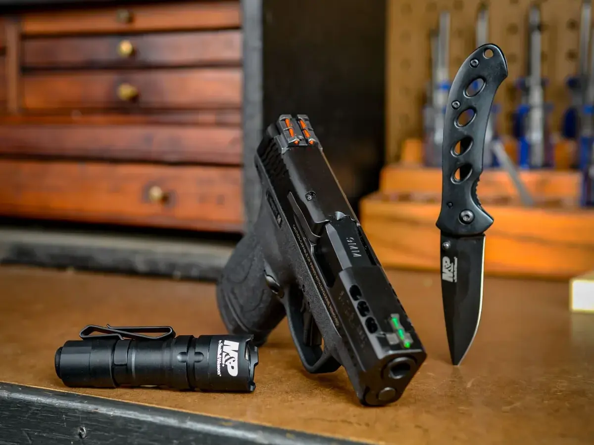 Smith & Wesson PC M&P9 Shield Plus 9mm, 3.1" Barrel, Carry Kit - photo 8