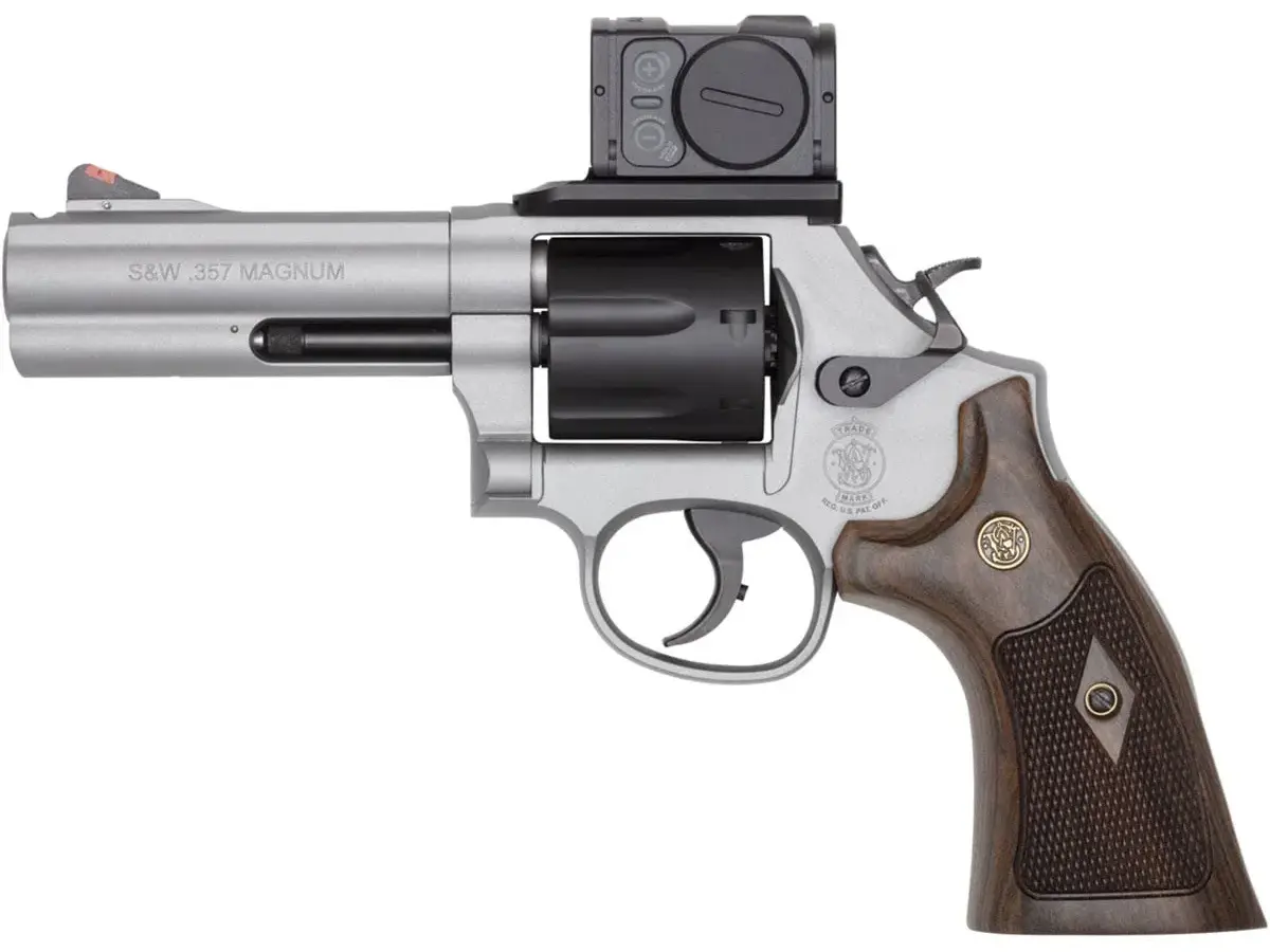 Smith & Wesson Model 686 Plus .357 Magnum, 4.13" Barrel, Stainless Steel - photo 6