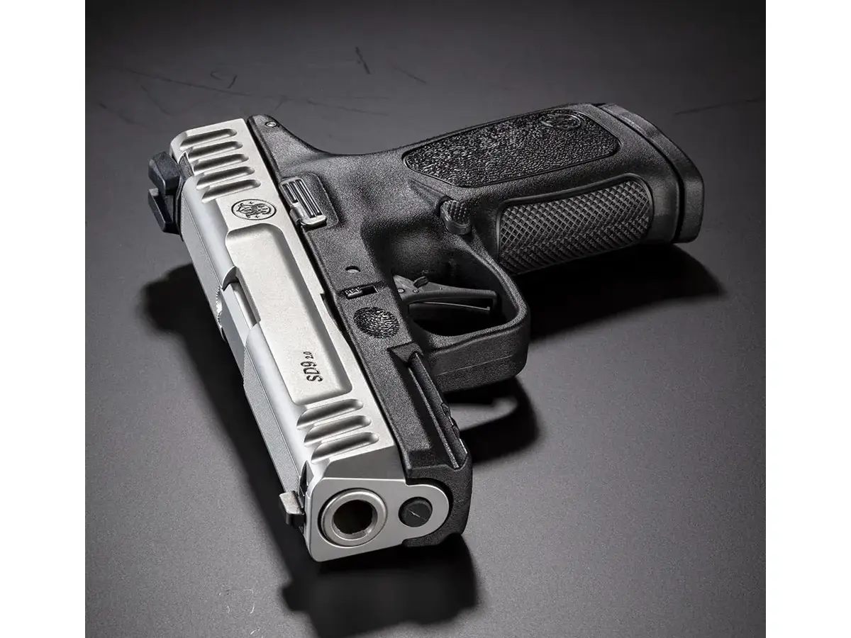 Smith & Wesson SD9 2.0 9mm, 4" Barrel, Two-Tone - photo 5