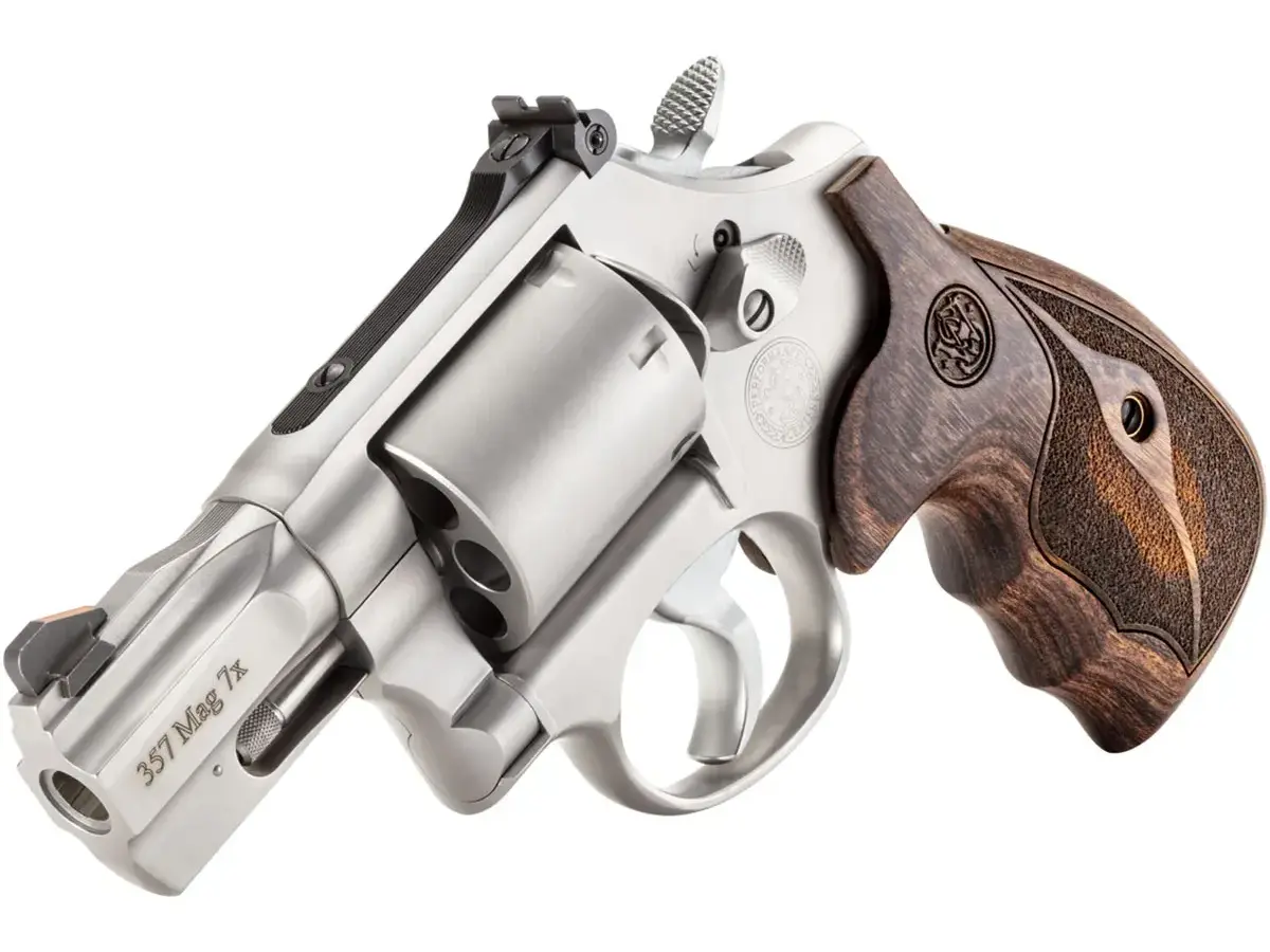 Smith & Wesson Performance Center Model 686 L-Frame 2.5" Barrel 7RD SS/Walnut - photo 5