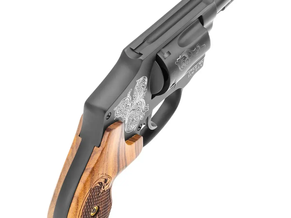 Smith & Wesson Model 442 Engraved J-Frame .38 S&W Special, 1.88" Barrel, Wood - photo 3