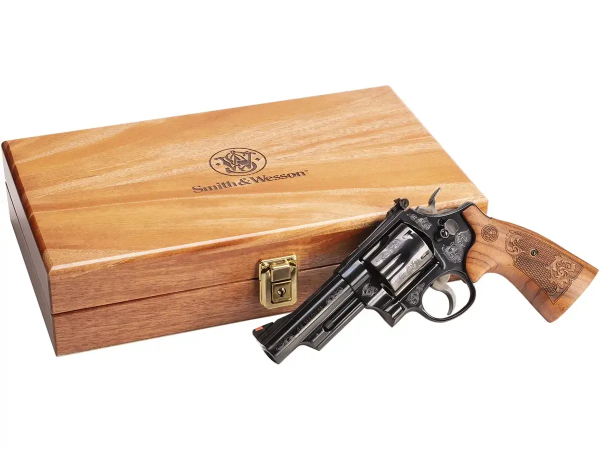 Smith & Wesson Model 29 Engraved N-Frame 44 Magnum, 4" Barrel, Black/Wood - photo 7