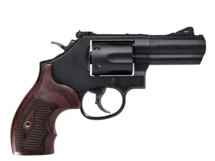 Smith & Wesson Model 19 Carry Comp K-Frame 357 Mag, 3" Barrel, Blued/Walnut