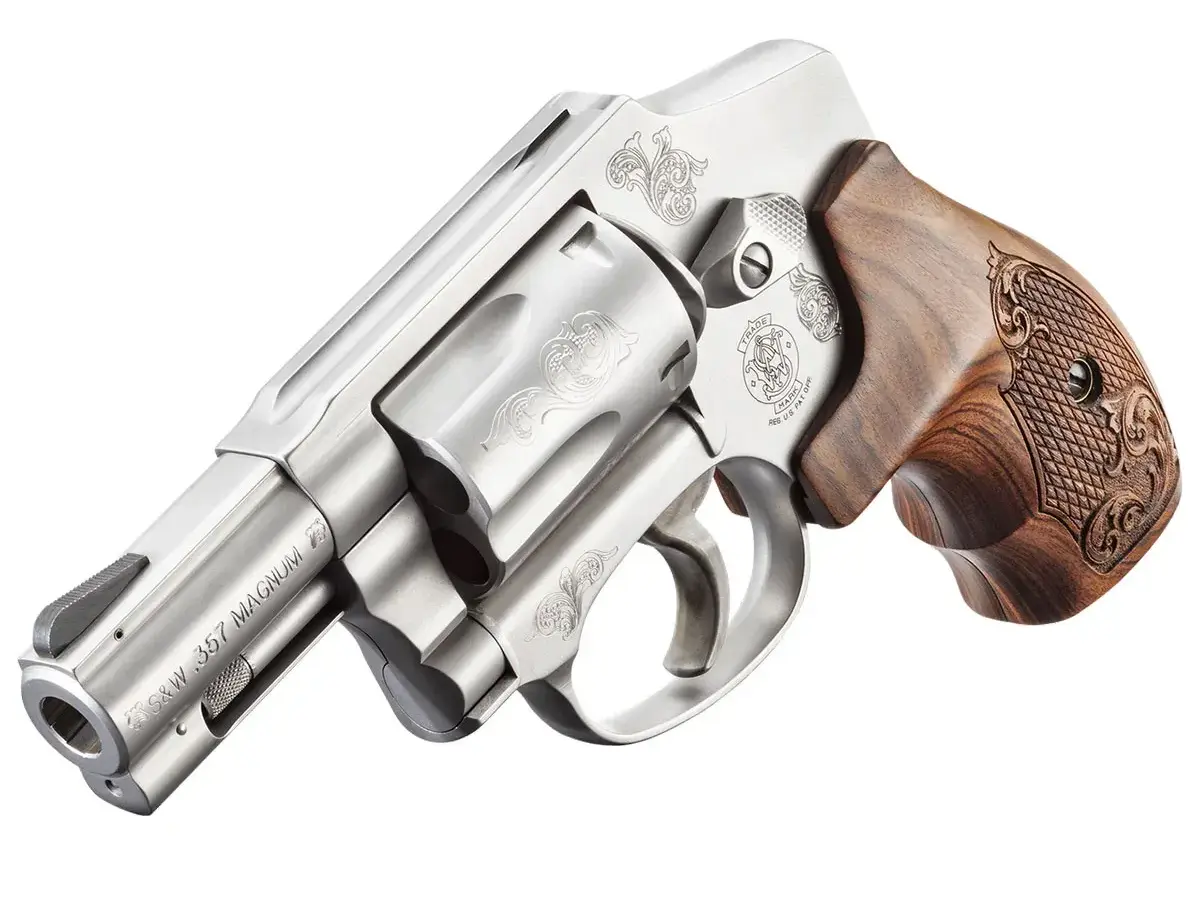 Smith & Wesson Model 640 Engraved .357 Magnum, 2.125" Barrel, Stainless/Wood - photo 6