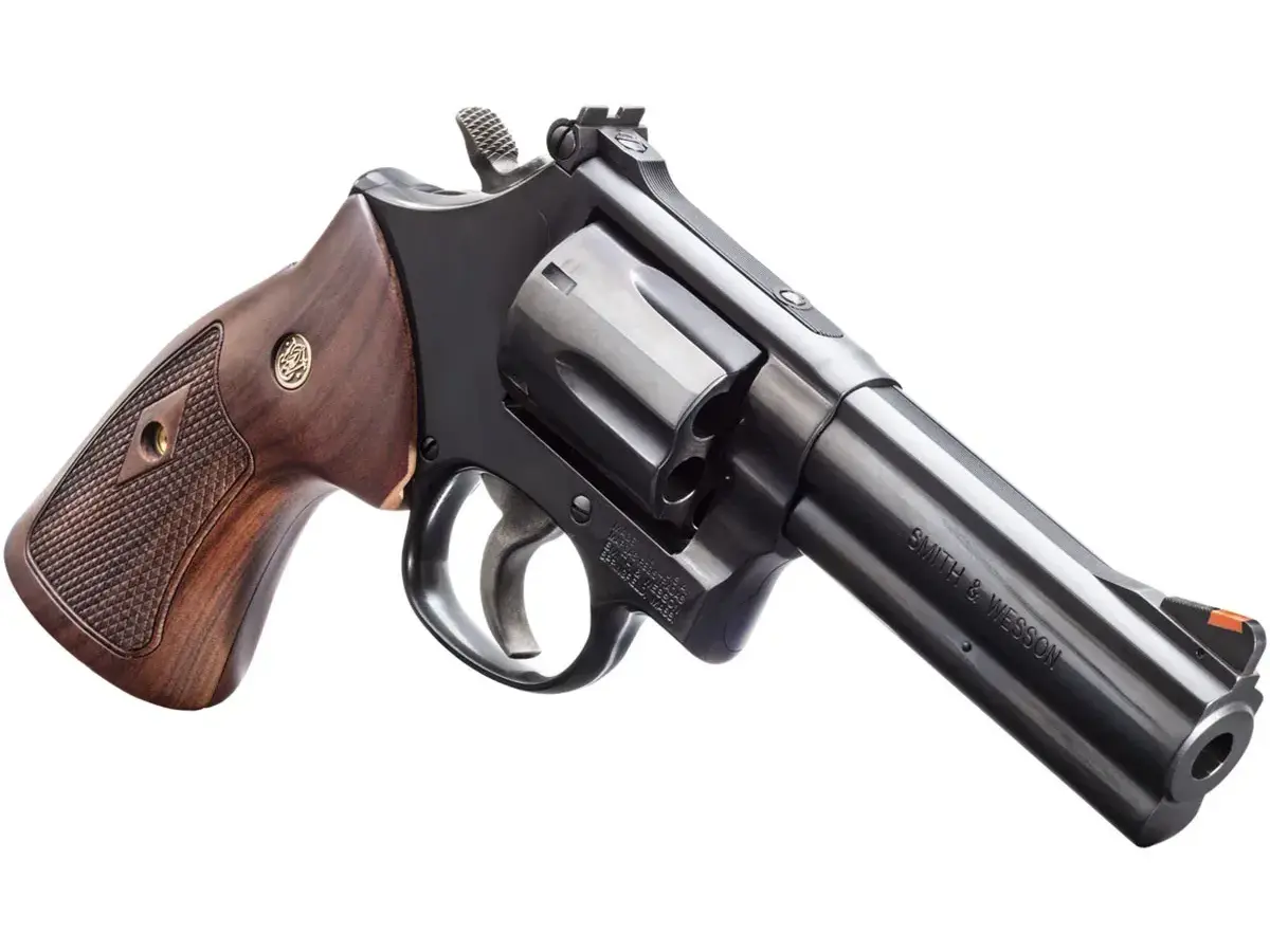 Smith & Wesson Model 586 L-Frame .357 Magnum, 4" Barrel, Blued/Walnut - photo 6