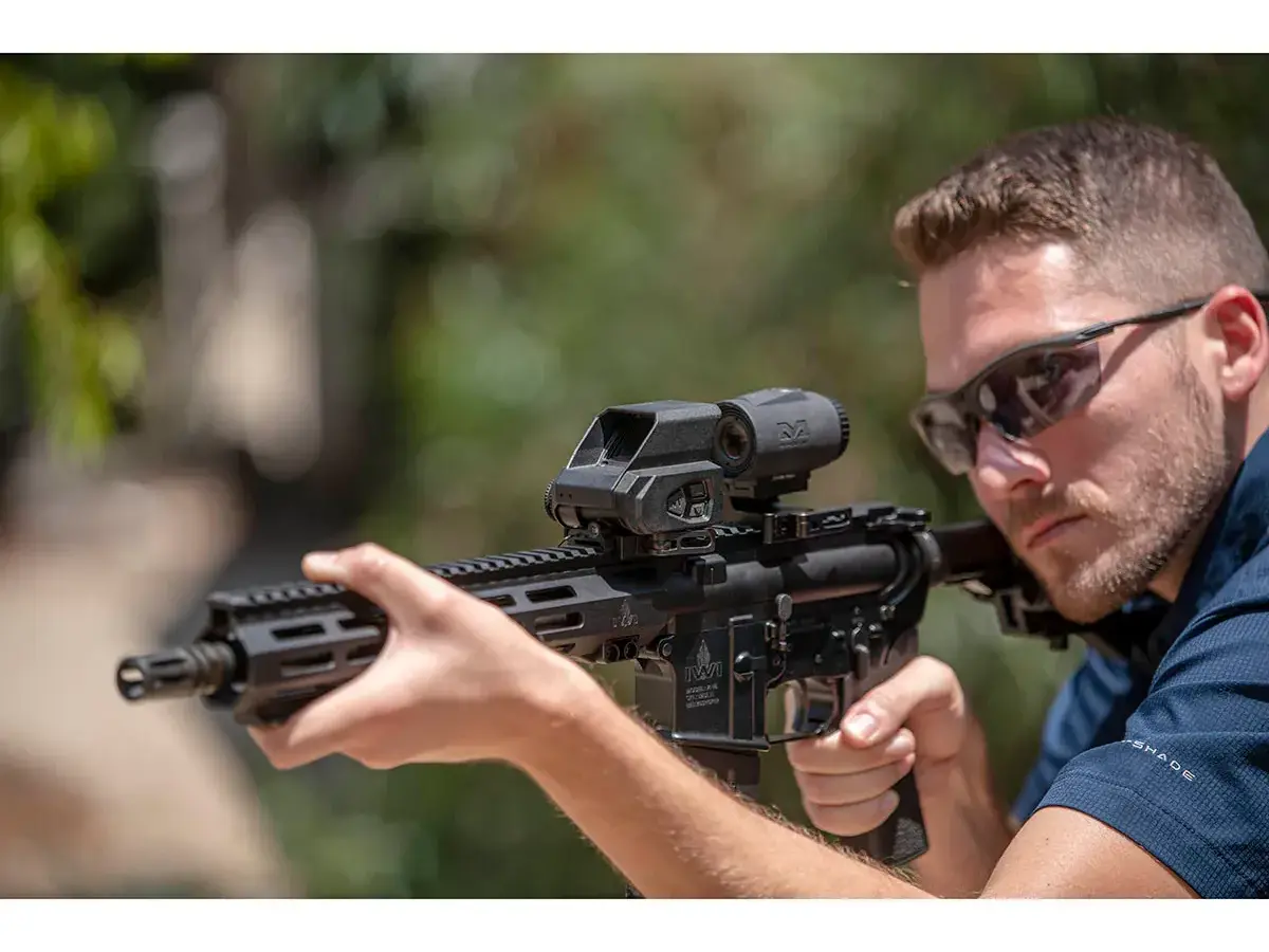 MMX4 4x Micro Magnifier w/Quick Flip Mount Black - photo 2